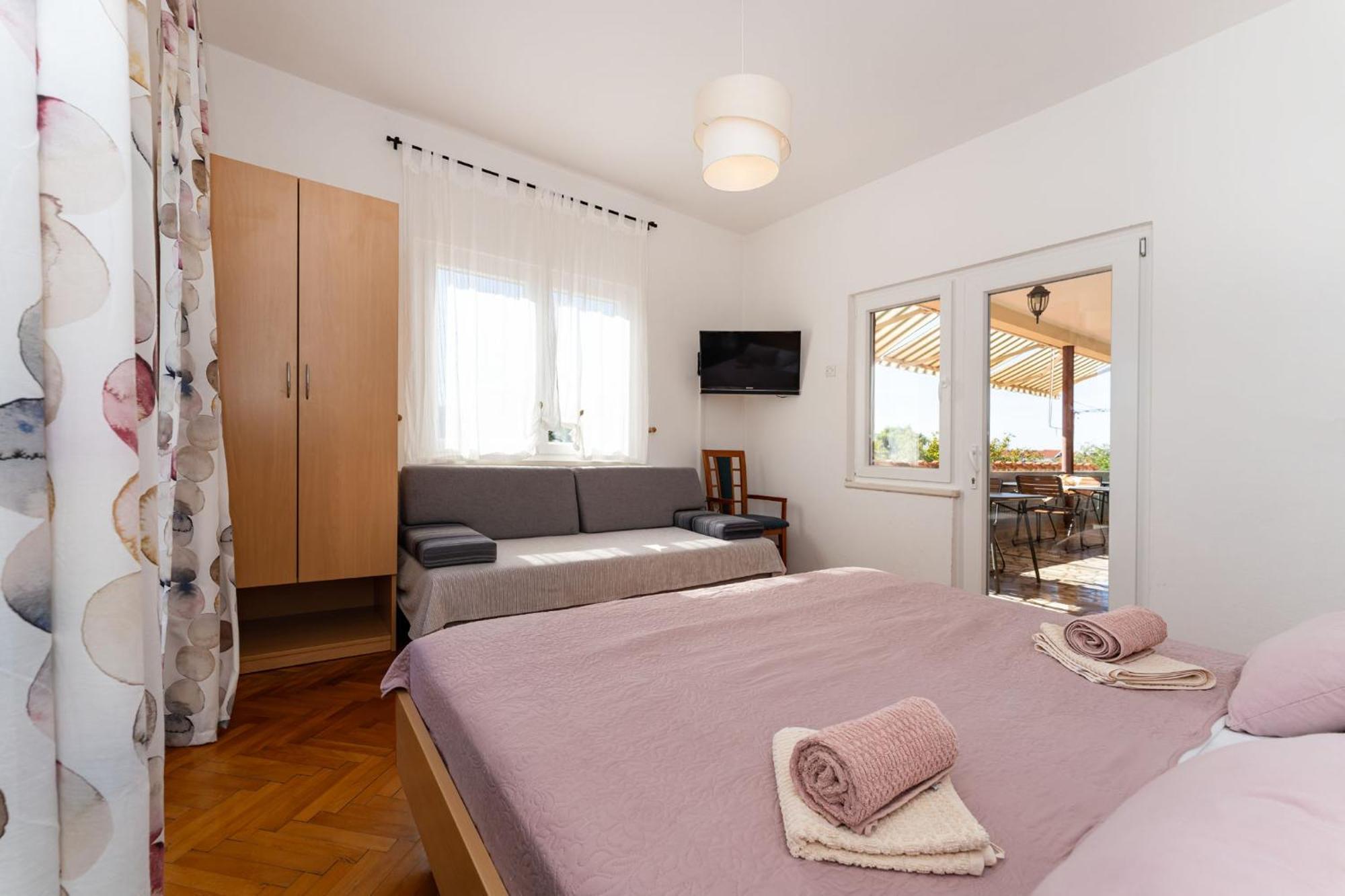 Apartments Adriana 스타리그라드 파클레니차 객실 사진