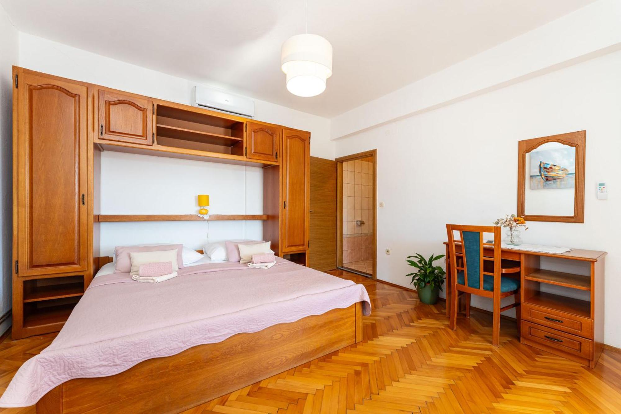 Apartments Adriana 스타리그라드 파클레니차 외부 사진