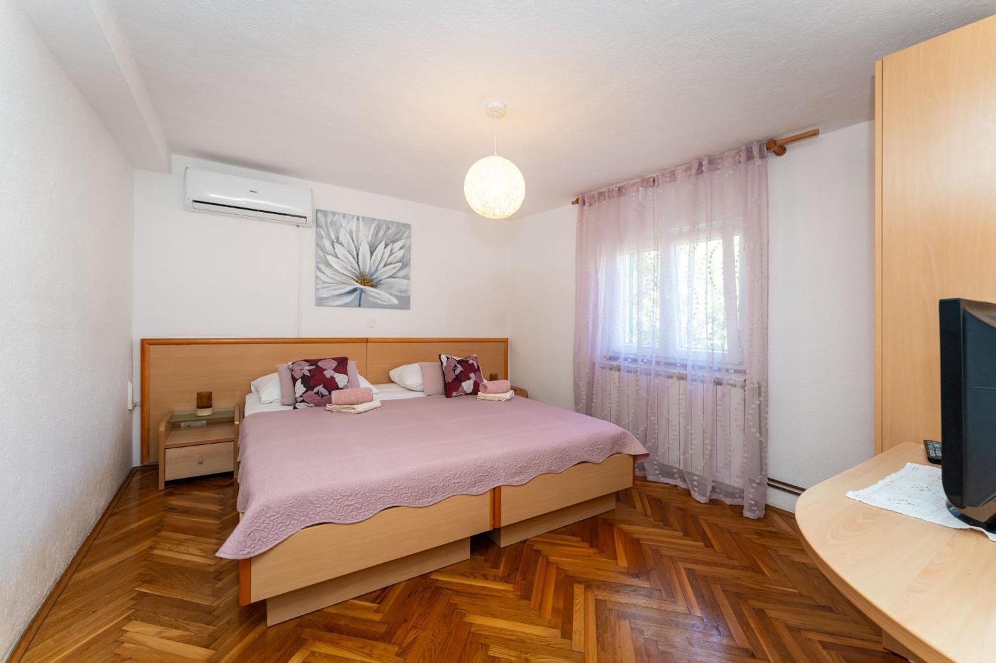 Apartments Adriana 스타리그라드 파클레니차 외부 사진