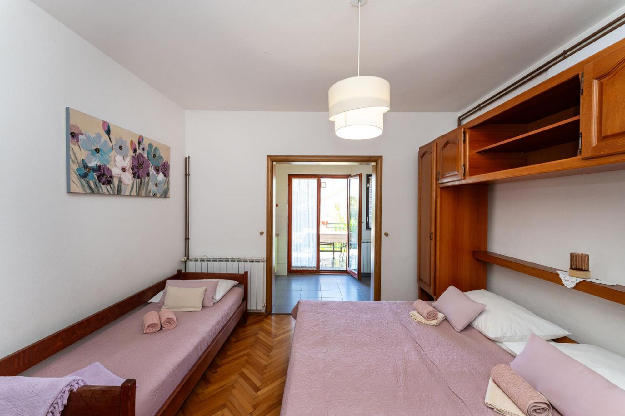 Apartments Adriana 스타리그라드 파클레니차 객실 사진