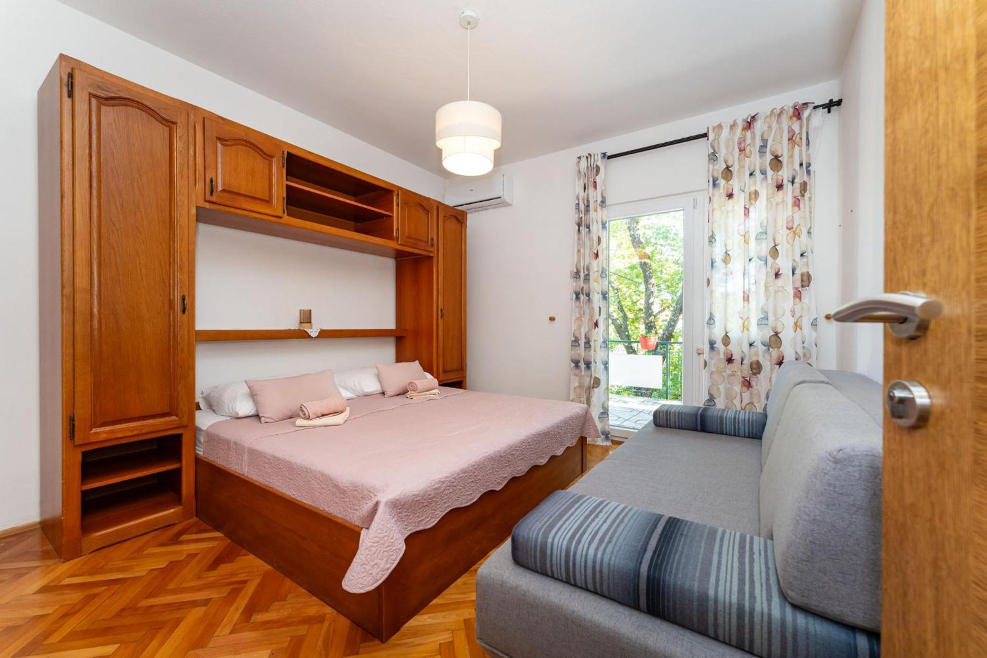 Apartments Adriana 스타리그라드 파클레니차 외부 사진